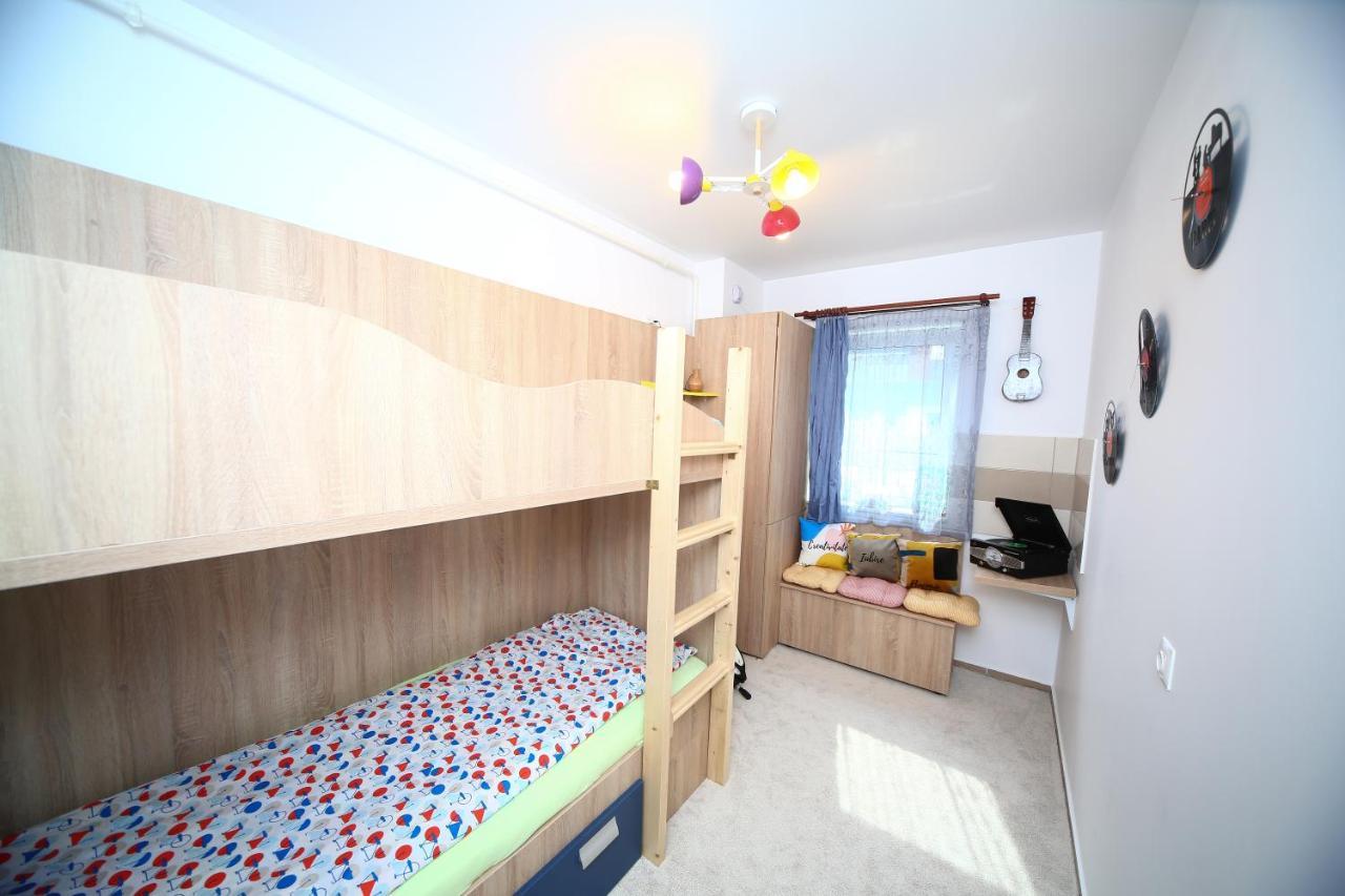 B&M Apartment Brasov Exterior photo